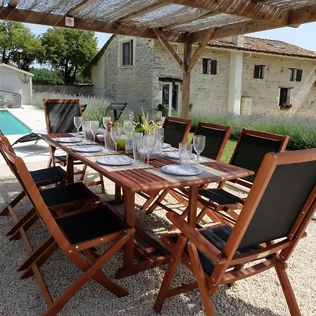 Les Portes Vertes Villa *